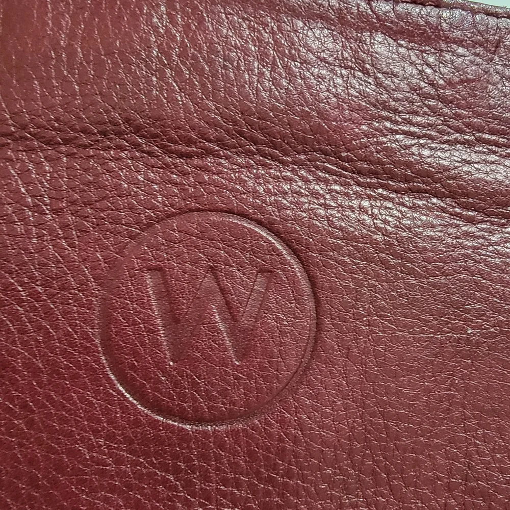 Wanderers Travel Co. Venetian Wristlet Wallet~Burgundy~Leather
